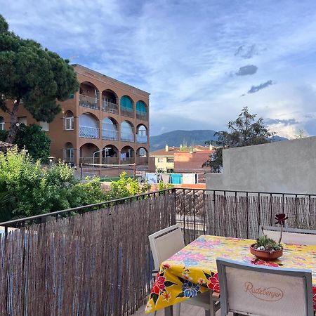 Alojamiento Con Encanto En Planta Superior Ideal Para Trabajo Y Escapadas Familiares En Montserrat Esparreguera Kültér fotó