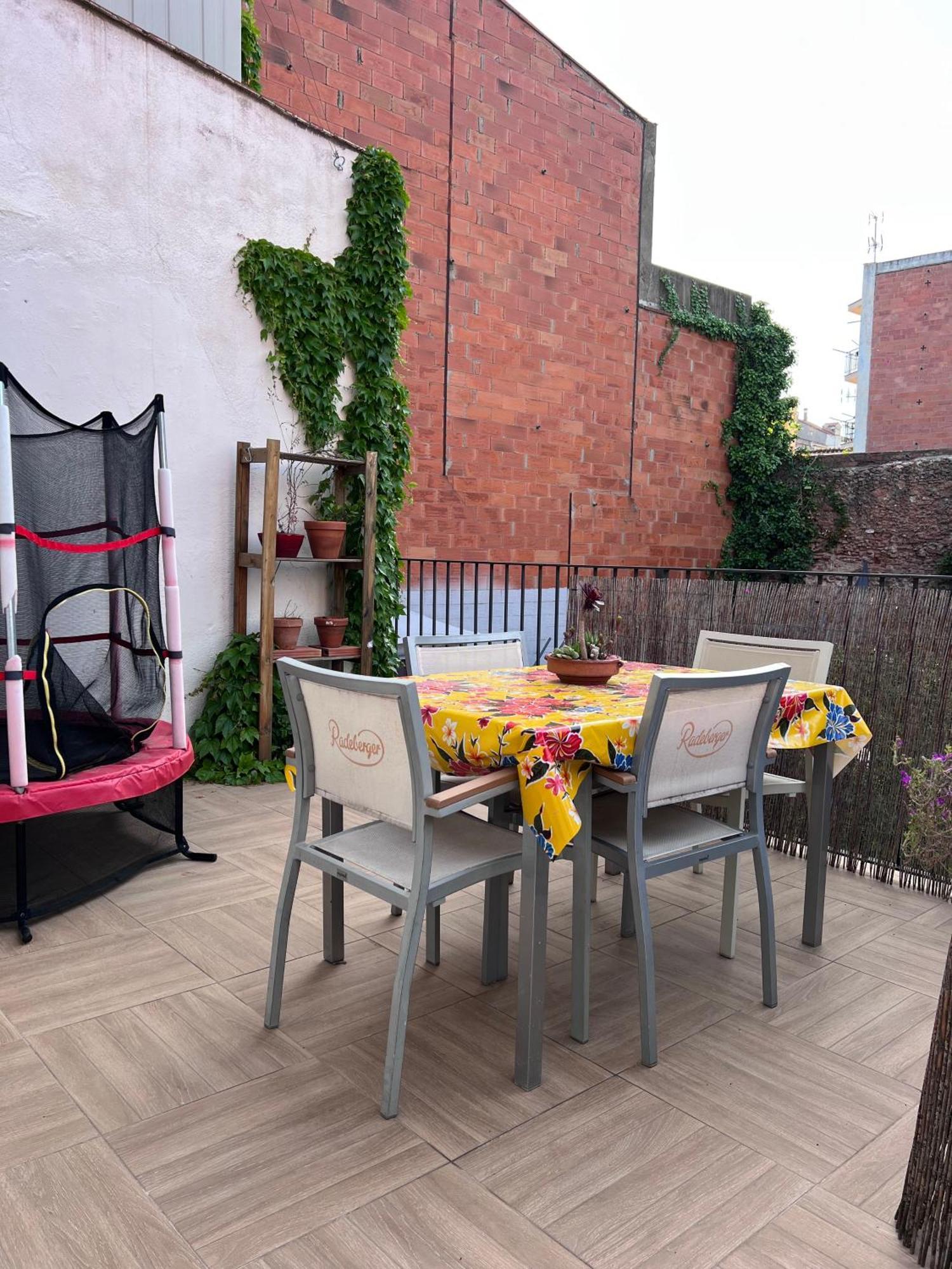 Alojamiento Con Encanto En Planta Superior Ideal Para Trabajo Y Escapadas Familiares En Montserrat Esparreguera Kültér fotó